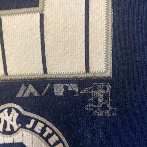 Yankees #2 Derek Jeter sweatshirt - Picture 5 of 5